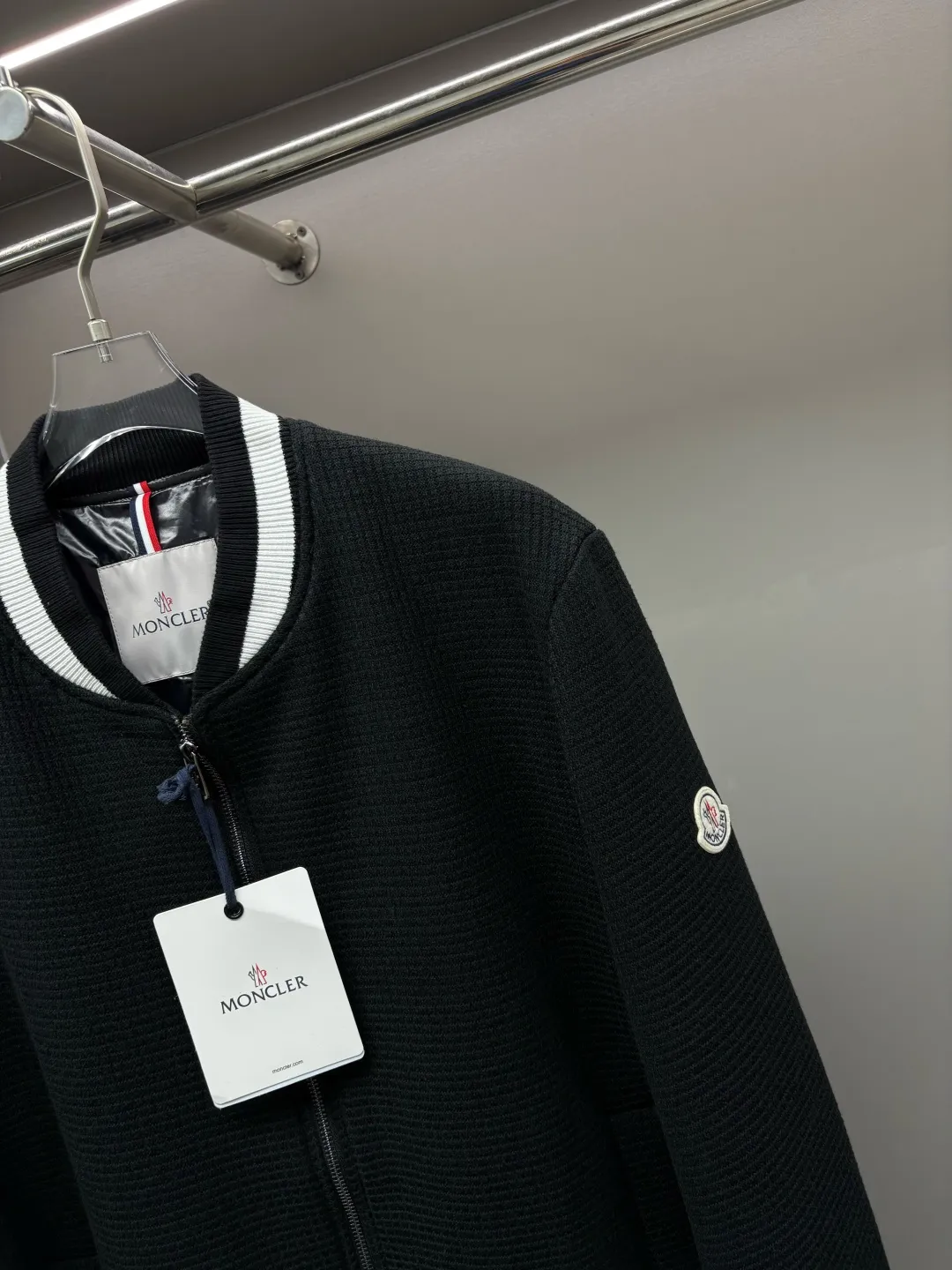 Mocler New Arrival ， ， ✨ Quality ▫️ ， ▫️ ： ▫️ ： ▫️ ： ， · ： · ： · ： ， ， “ + ” ， Premium ， Sizes：M-XXXL ：Black Khaki